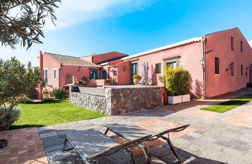 Viagrande Villa | Charming house with pool in Viagrande