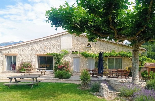 Aurel House | Charming house with swimming pool 14 people