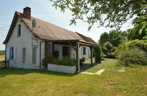 Savignac-Ledrier Cottage | Charming Hydrangea Cottage 3 stars, with lovely views of the countryside and hills, quiet and locate