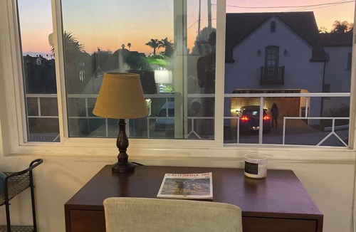 The Mesa Apartment | Charming, ideally located 1-bedroom apartment on the mesa in Santa Barbara