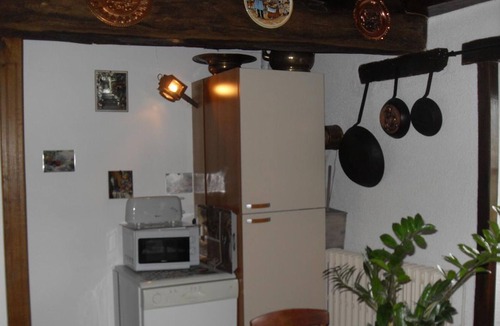 La Petite-Marche Cottage | Charming independent cottage with enclosed garden, pets allowed