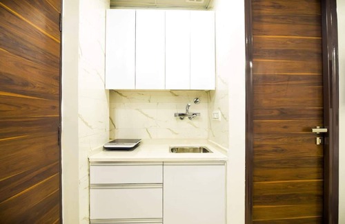 Gurugram Apartment | Charming Indo-Korean Suite w/Gym & Home Comforts