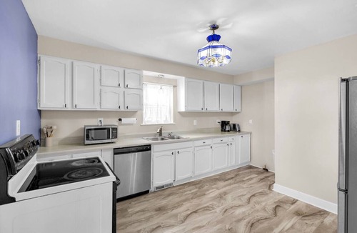 Near Northside House | Charming Indy Escape 15 Mins to SoBro & Downtown
