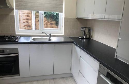 Northwich House | Charming just renovated 2 bed cottage in the centre of village