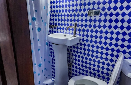 Barumbu Apartment | Charming Kinshasa Apartment in Gombe - Entire House for Rent