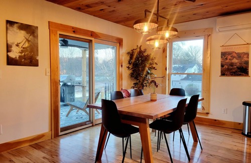 Fredericktown House | Charming lake cottage w/hot tub