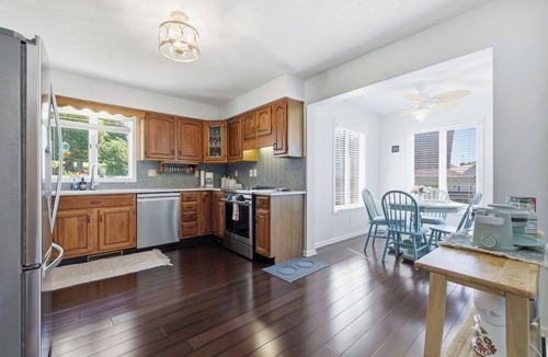 Cadiz House | Charming Lakefront ~ Community Dock Space + Golf Cart ~ Lily Pad 3b, 2b