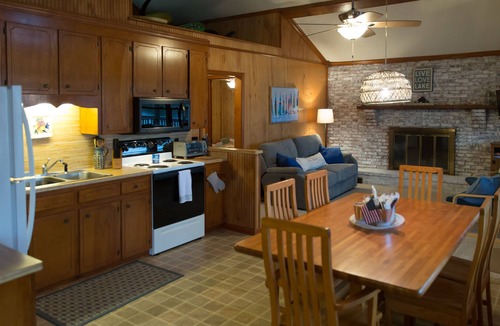 Ridgeway Cottage | Charming Lakefront Cottage, with wrap-around deck, 270-degree views
