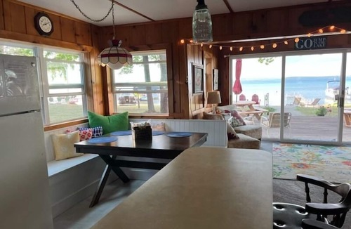 Higgins Lake Cottage | Charming Lakefront Higgins Lake Cottage.