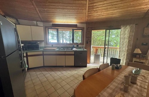 Ellsworth House | Charming lakeside 2-bedroom house minutes from downtown Ellsworth with WiFi