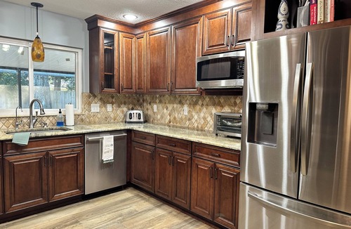 Fort King District House | Charming large 3-bedroom house in welcoming Ocala