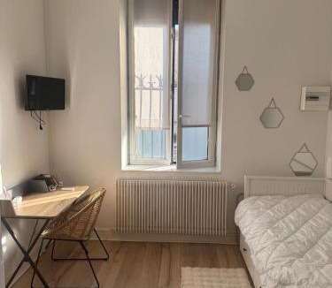 Talence Apartment | Charming little Bagatelle studio
