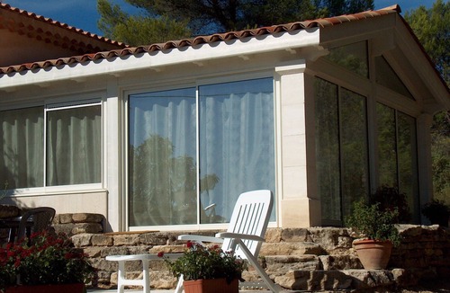 Cucuron Cottage | Charming little house with pool at the foot of the Luberon