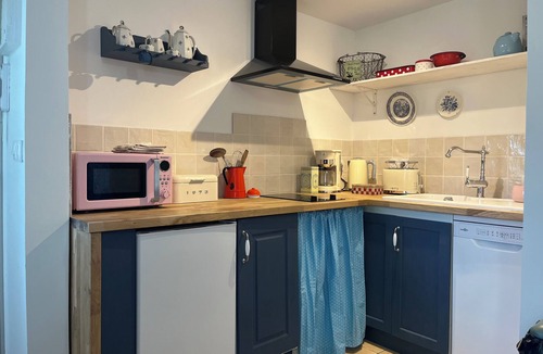 Gare-Jouvenet House | Charming little house with private terrace in the center of town.