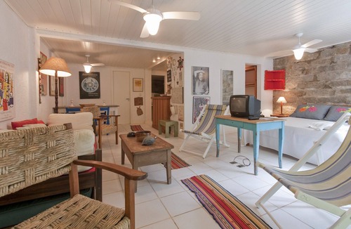 Praia do Rosa House | Charming Loft at 100 meters from the sea