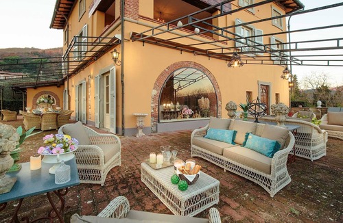Maggiano Villa | Charming & Luxury 10 Bedrooms VILLA MEDEA Close to the City Centre of Lucca