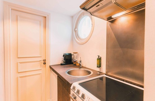 Prado-Perier Apartment | Charming Maisonnette at Prado Carré d’Or by Maison
