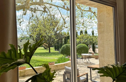 Noves House | Charming Mas with Heated Pool in the Heart of the Alpilles