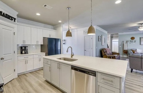 Grovetown House | Charming Masters Week Home with 1/2 acre backyard.