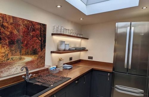 Cinderford Cottage | Charming Miners' Cottage | Dog Friendly w/Hot Tub