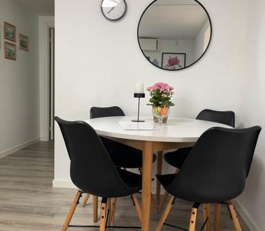 Spjelkavik Apartment | Charming Modern Apartment Close to Moa & Ålesund