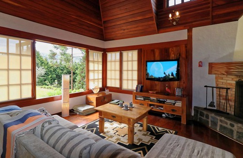 Recanto Araucaria Ski Chalet | Charming Mountain Chalet