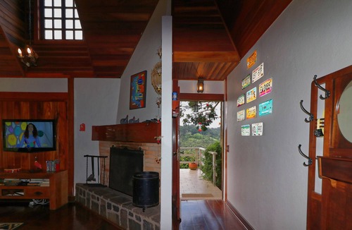Recanto Araucaria Ski Chalet | Charming Mountain Chalet
