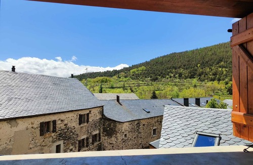 Latour-de-Carol Apartment | Charming mountain and river duplex, ideal for families