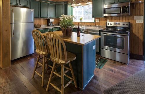 Jefferson Township Cabin | Charming Mountain Cabin near Ski and Golf Resorts, Pennsylvania