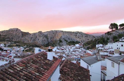 Montejaque House | Charming mountain village house only 20 minutes from historic Ronda