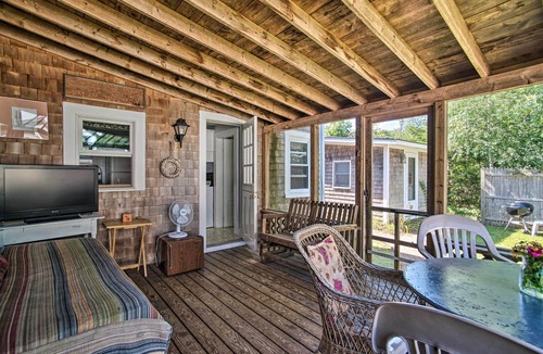 Oak Bluffs Cottage | Charming MV Cottage: Walk to Dtwn Oak Bluffs!