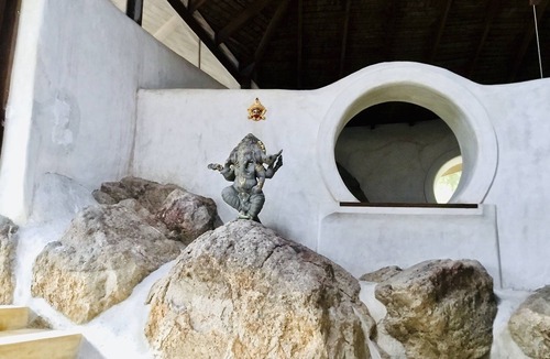 Haad Yao Villa | Charming natural hillside villa