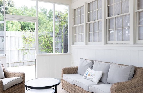 Navy Point House | Charming Navy Point Bungalow Walk to the Bay Near NAS & Downtown
