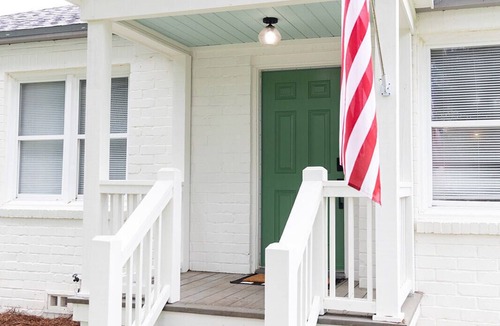 Navy Point House | Charming Navy Point Bungalow Walk to the Bay Near NAS & Downtown