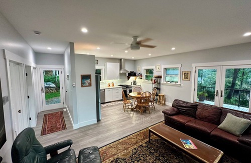 Saluda Cottage | Charming New Cottage 1 block to Historic Downtown Saluda Walk to Shops & Dining