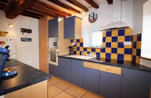 Goulet Cottage | Charming Norman house with Wi-Fi and private garden