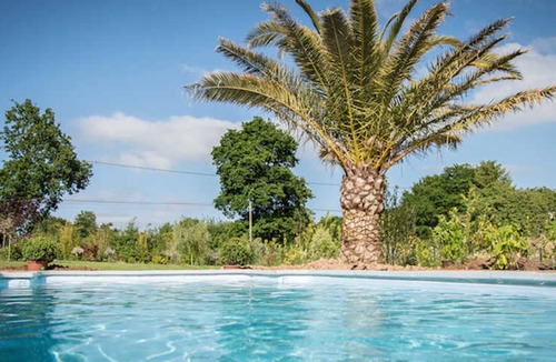 Brix Cottage | Charming Norman house with heated pool