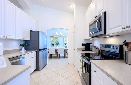 North Naples Condo | Charming North Naples Condo in Gated Community - 5 min from beach
