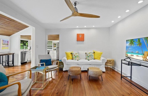 Northwood Shores Cottage | Charming Northwood Cottage. n