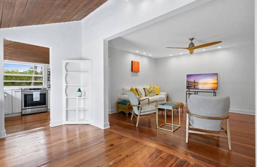 Northwood Shores Cottage | Charming Northwood Cottage. n