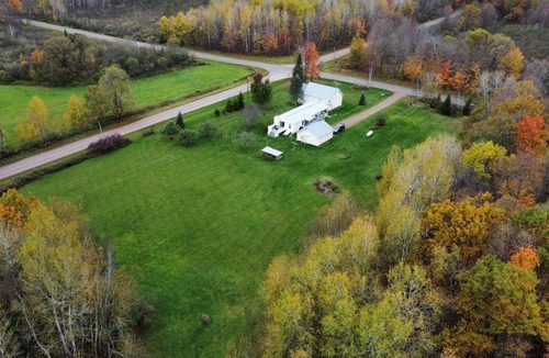 Weirgor House | Charming Northwoods Retreat