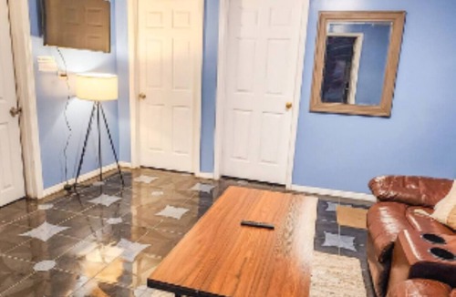Far Rockaway Apartment | Charming Oasis Steps from Beach & Metro Station
