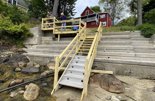 Bayville Cottage | Charming ocean-front cottage, stunning views of Linekin Bay out to Gulf of Maine