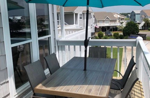Ocean Isle Beach Condo | Charming Ocean Isle Condo With Pool Ocean Isle