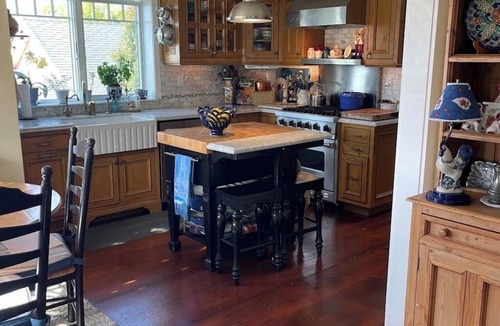 Laguna Beach Cottage | Charming ocean view cottage in desired North Laguna. Short walk to beach & town.