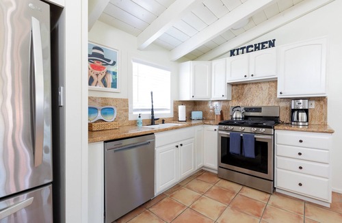 Del Mar Cottage | Charming Oceanview Cottage in Del Mar
