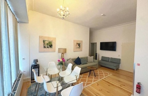 Prenzlauer Berg Apartment | Charming old building apartment in Prenzlauer Berg - quiet, central & well connected