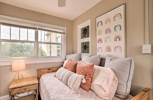 Old Northwood House | Charming Old Northwood Home ~ 3 Mi to Beach!