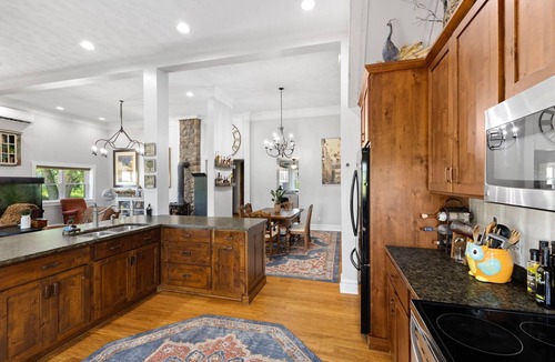 Martinsville House | Charming old schoolhouse in a rural setting between Bloomington and Indianapolis