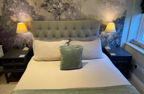 Mapledurwell House | Charming one bedroom cottage